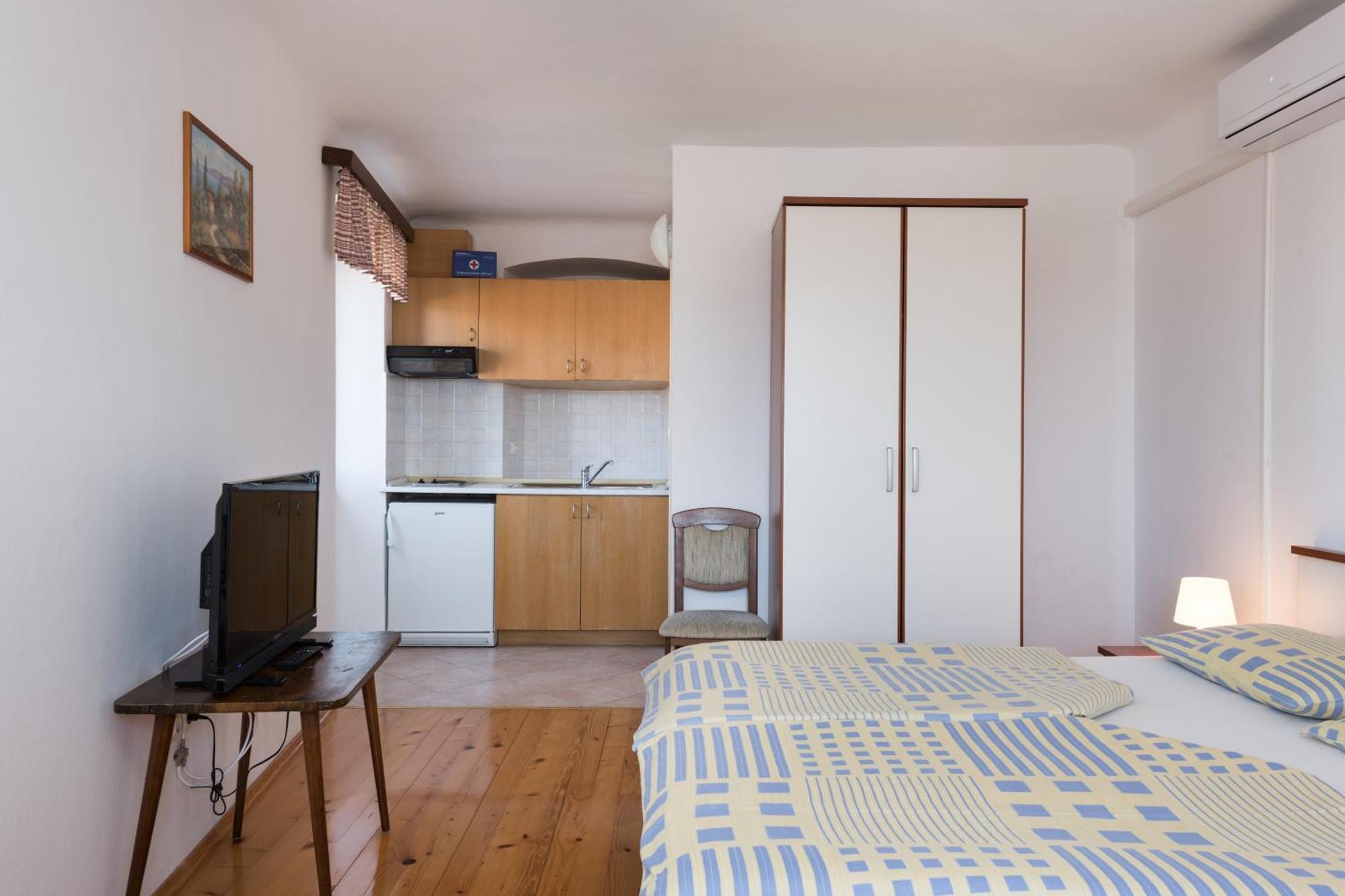 Apartments Mirakul Mali Lošinj Rum bild