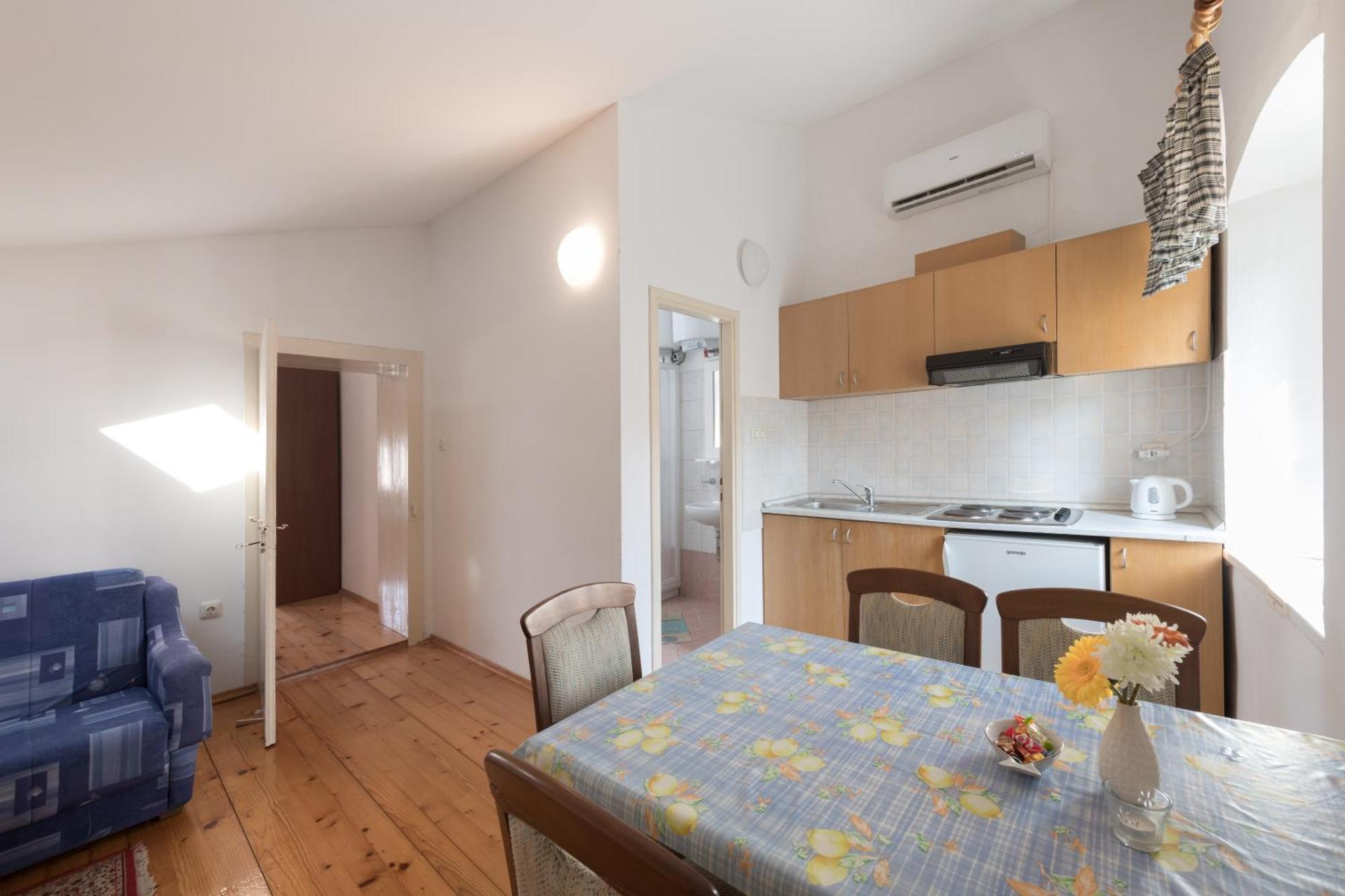 Apartments Mirakul Mali Lošinj Rum bild